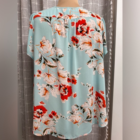 NWOT Fun 2 Fun plus size floral short sleeve blouse - Picture 4 of 5